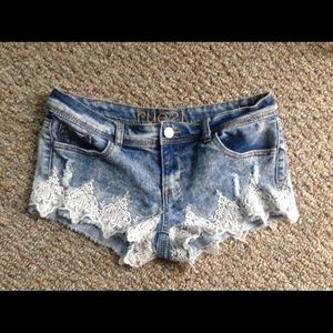 Rue21 lace Jean shorts